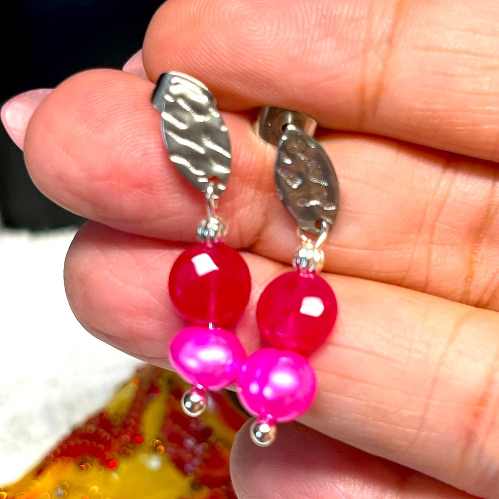 Pretty pink freshwater pearl earrings with peach blow bead accents